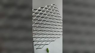Aluminio para la construcción de muros cortina de fachadas.